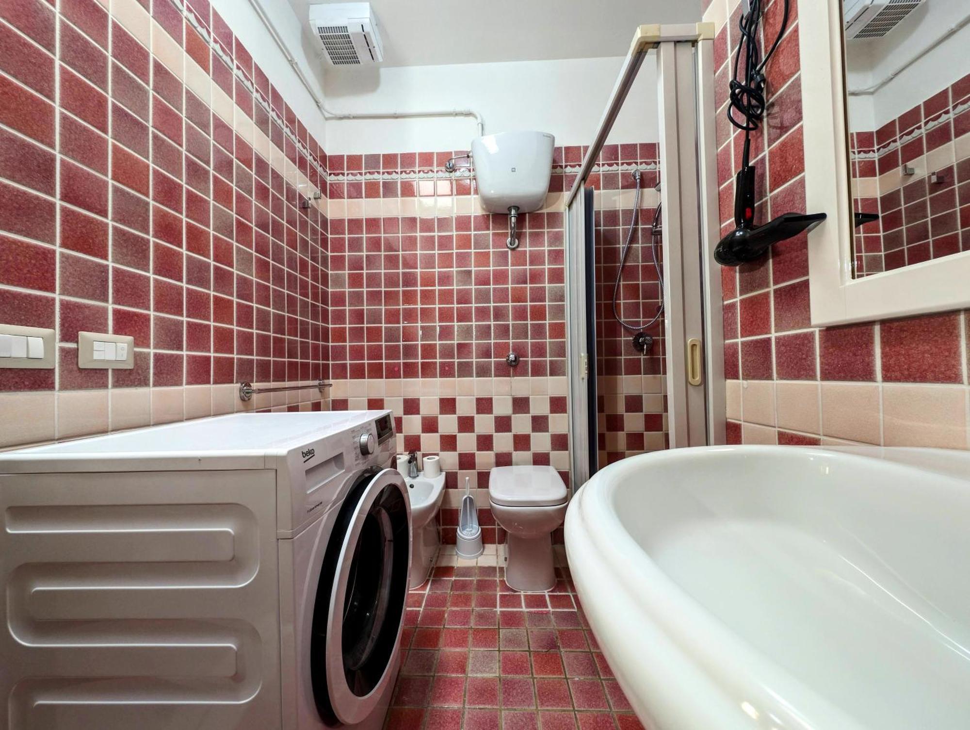 Oikia Vacanze S Cesarea Casa Rosa Su سانتا سيزاريا تيرمي المظهر الخارجي الصورة